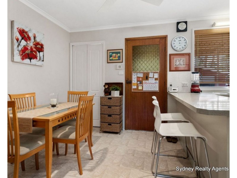 24 Brigalow Avenue, Casula NSW 2170