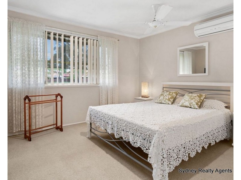 24 Brigalow Avenue, Casula NSW 2170
