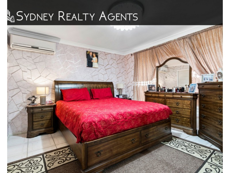 12 Dowding Close, Cecil Hills NSW 2171