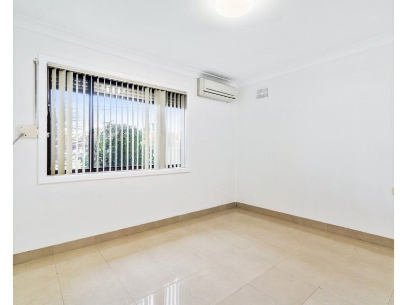 15 Wendouree Street, Busby NSW 2168