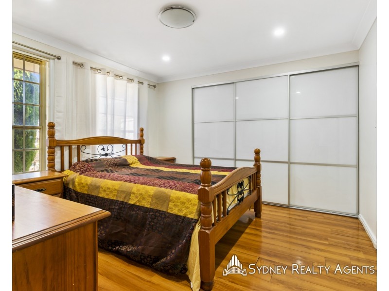 19 Weston Place, West Hoxton NSW 2171