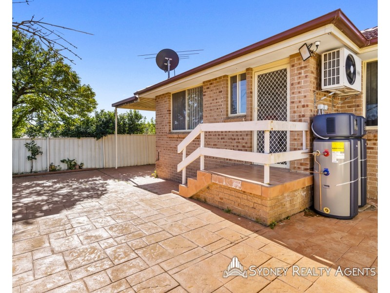 19 Weston Place, West Hoxton NSW 2171