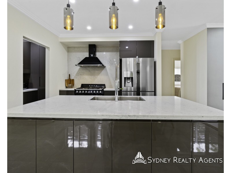 1 Wilkins Street, Middleton Grange NSW 2171