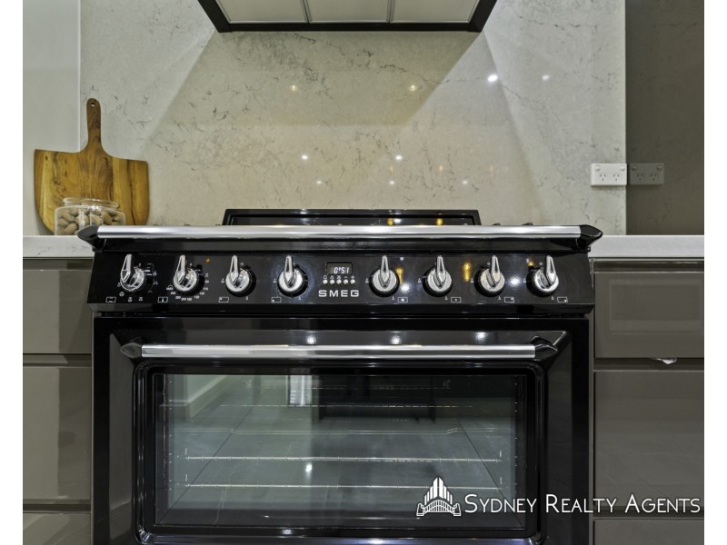 1 Wilkins Street, Middleton Grange NSW 2171