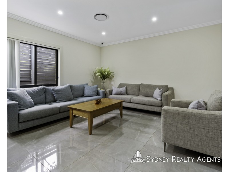 1 Wilkins Street, Middleton Grange NSW 2171