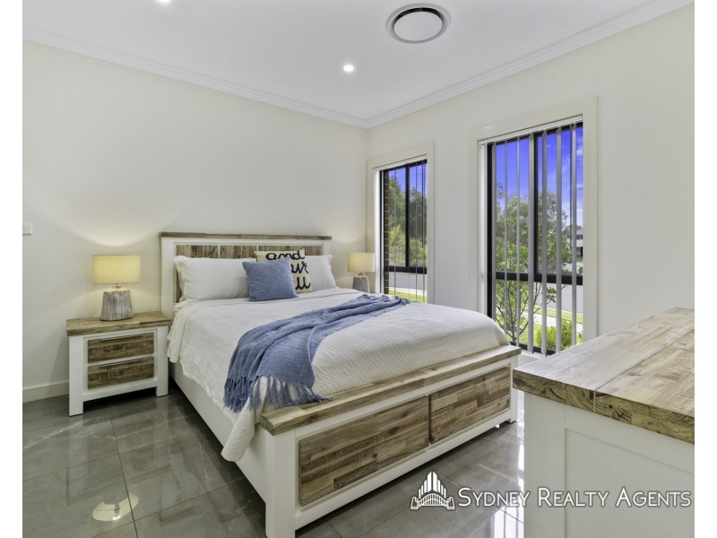 1 Wilkins Street, Middleton Grange NSW 2171