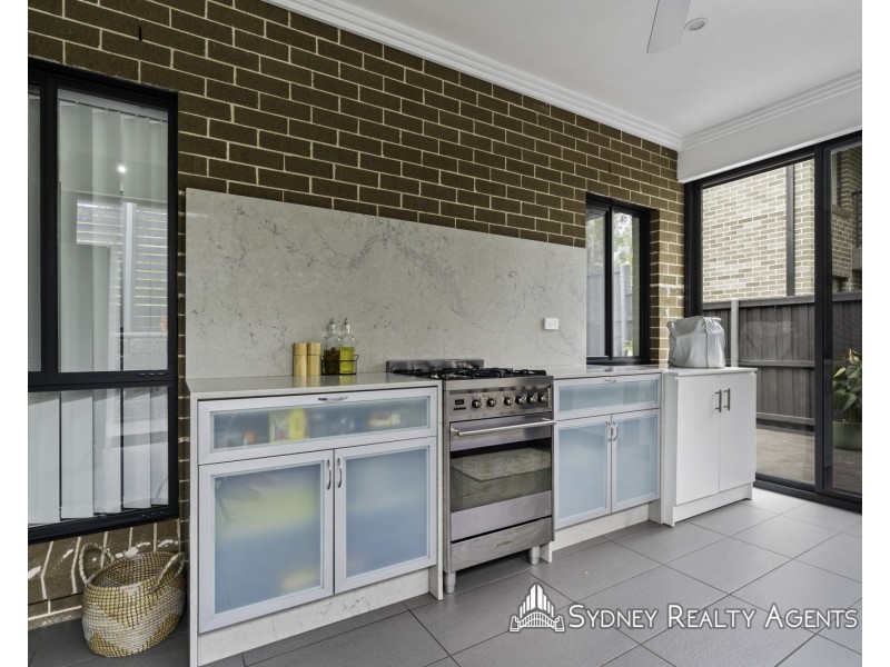 1 Wilkins Street, Middleton Grange NSW 2171