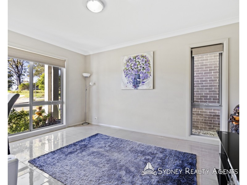 16 Starfire Avenue, Middleton Grange NSW 2171