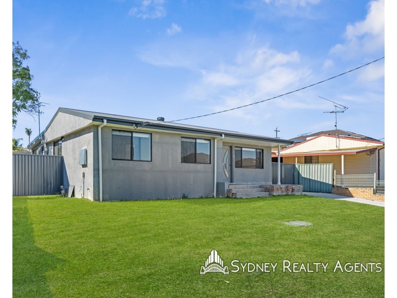 10 Kenny Avenue, Casula NSW 2170