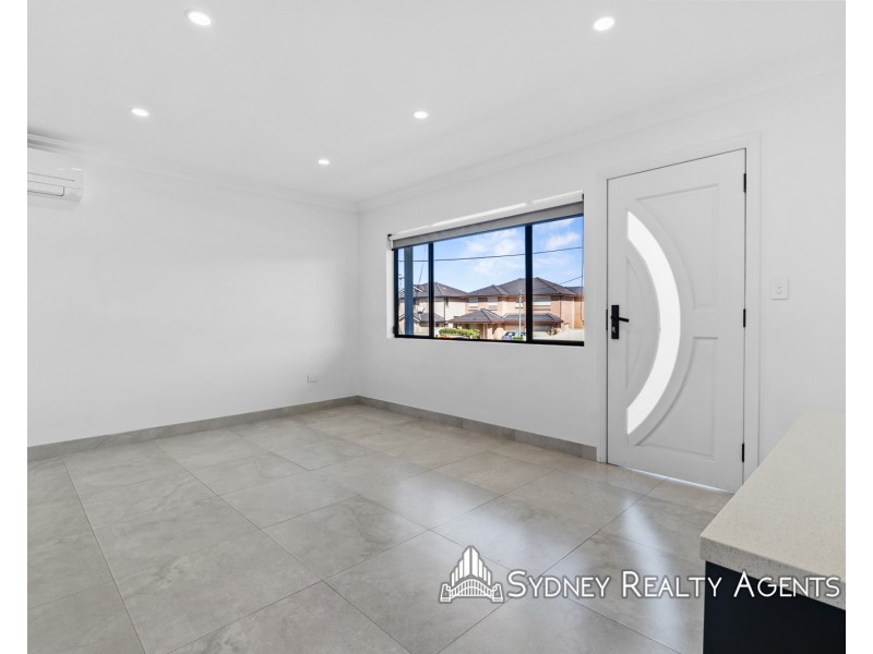 10 Kenny Avenue, Casula NSW 2170