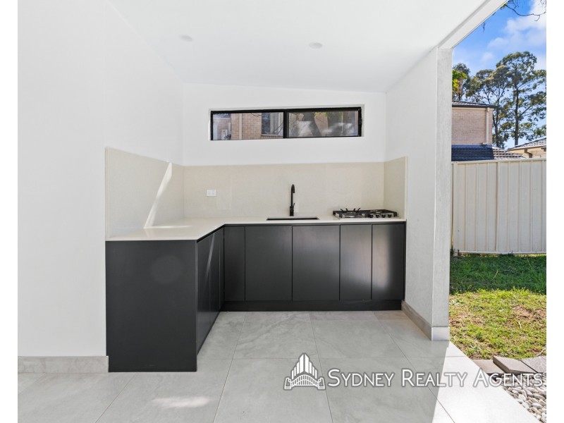 10 Kenny Avenue, Casula NSW 2170