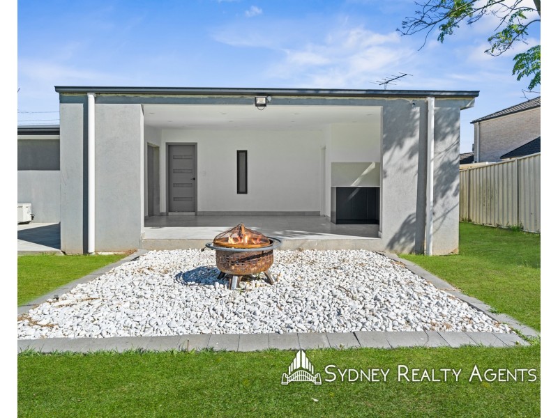 10 Kenny Avenue, Casula NSW 2170