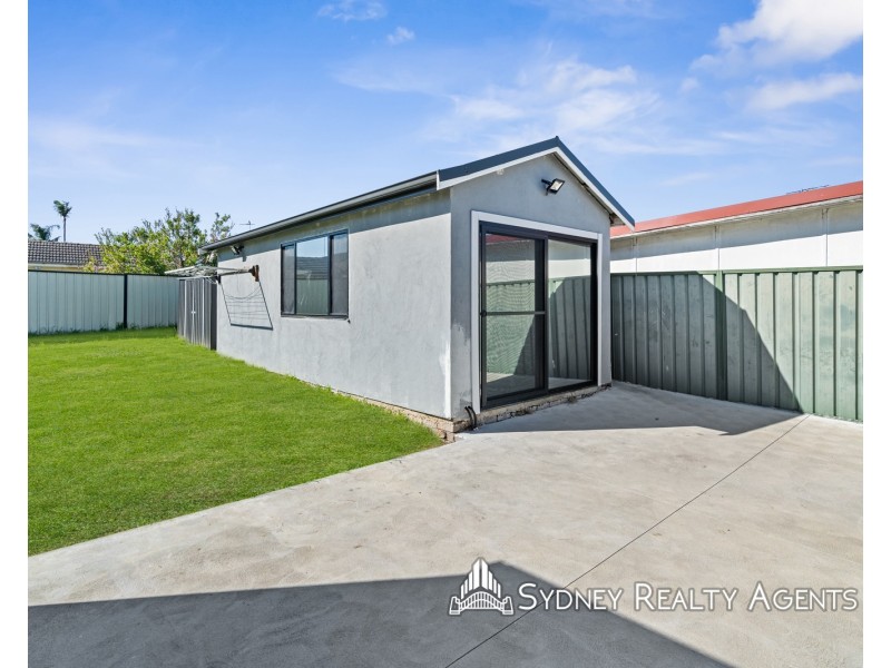 10 Kenny Avenue, Casula NSW 2170