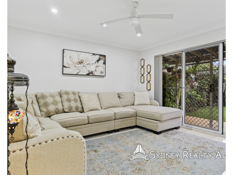 8/12 Heron Place, Hinchinbrook NSW 2168