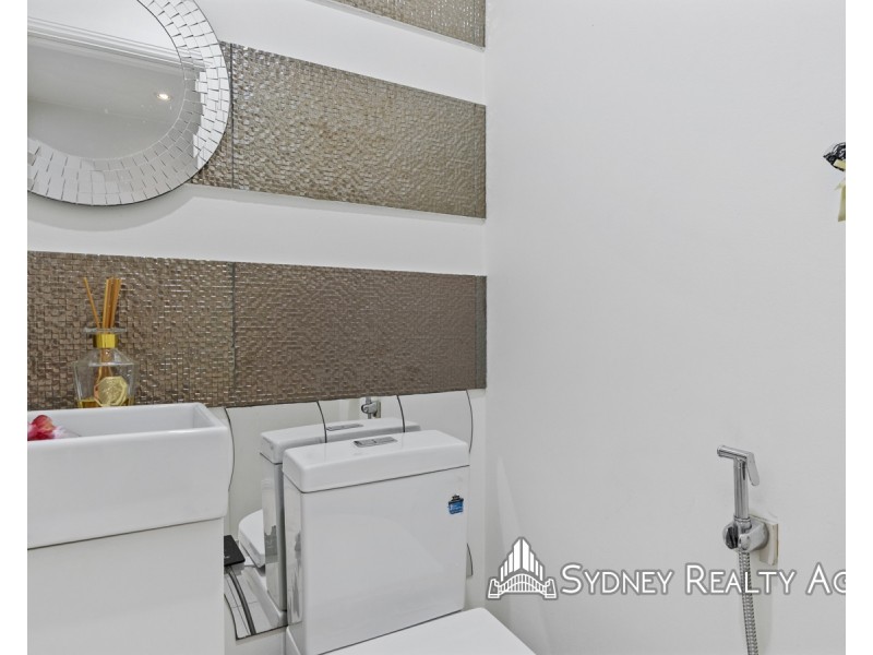 8/12 Heron Place, Hinchinbrook NSW 2168