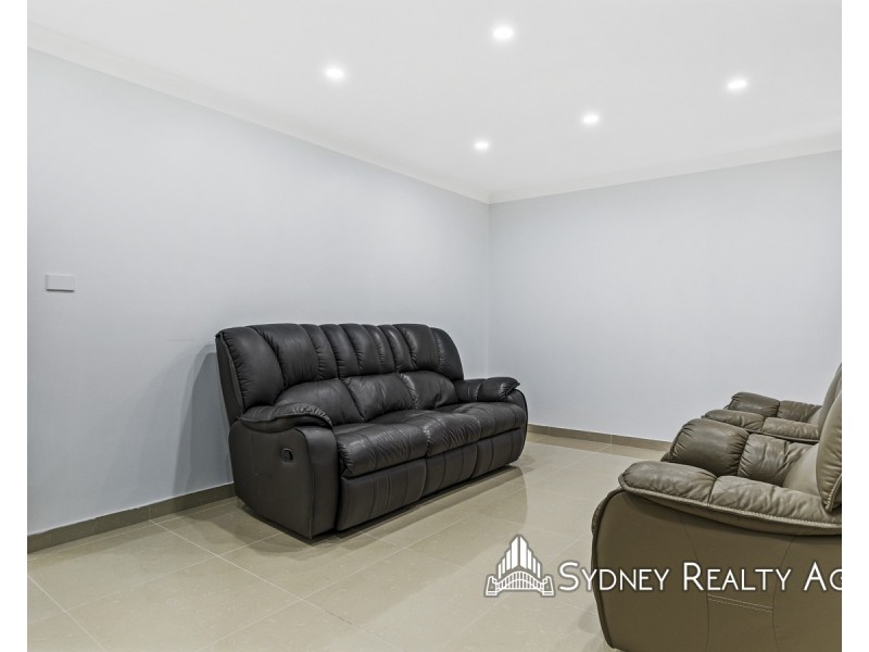 13 Nymboida Avenue, Hoxton Park NSW 2171