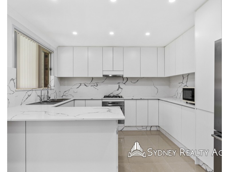 13 Nymboida Avenue, Hoxton Park NSW 2171