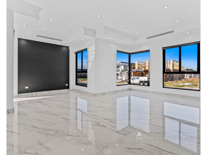 8 Derrimut Cr, Austral NSW 2179