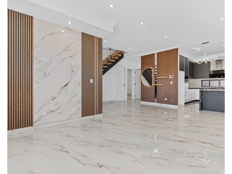 8 Derrimut Cr, Austral NSW 2179