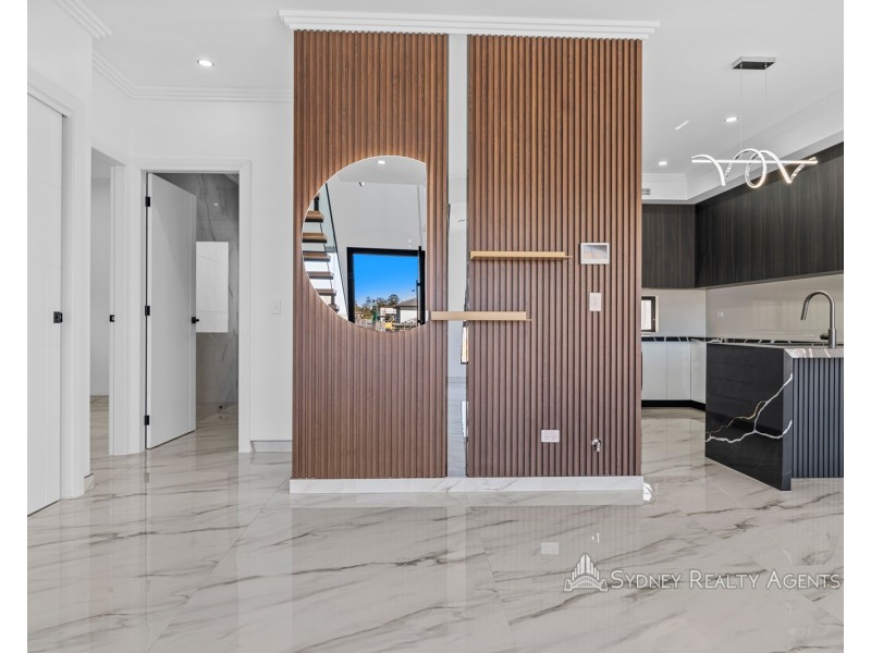 8 Derrimut Cr, Austral NSW 2179