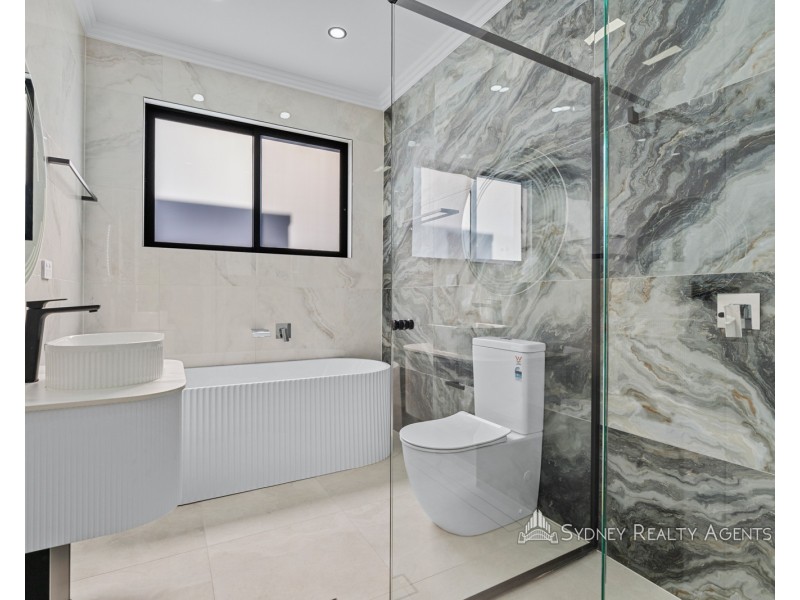 8 Derrimut Cr, Austral NSW 2179