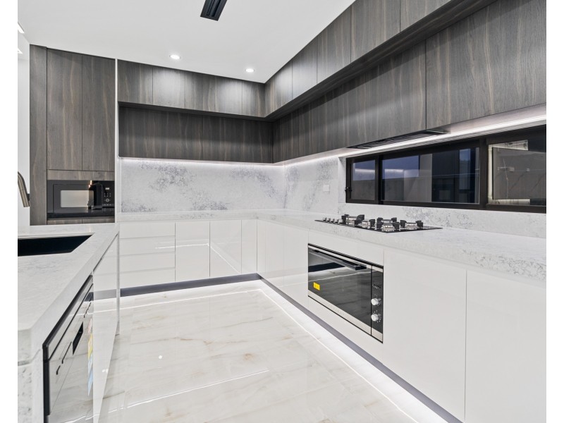 10 Arapawa Street, Austral NSW 2179