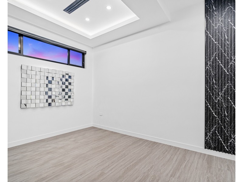 10 Arapawa Street, Austral NSW 2179