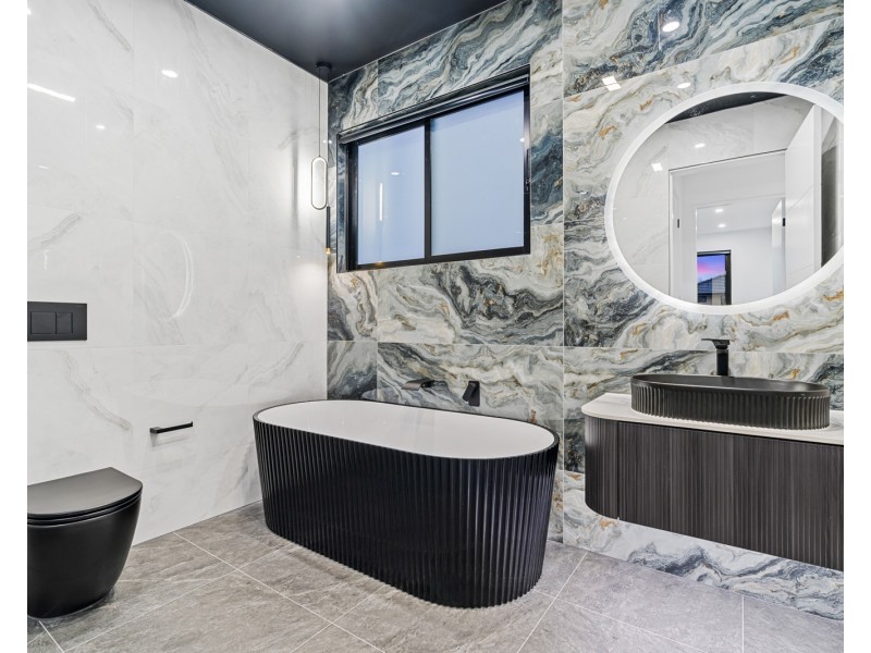 10 Arapawa Street, Austral NSW 2179