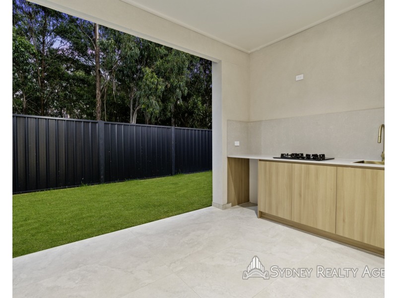 90 Cockatiel Circuit, Green Valley NSW 2168