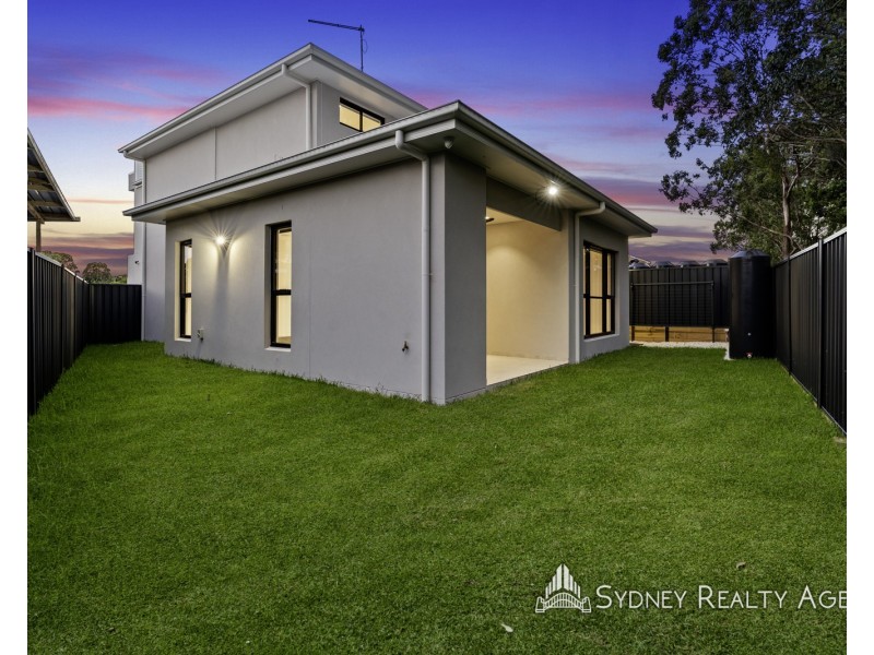 90 Cockatiel Circuit, Green Valley NSW 2168