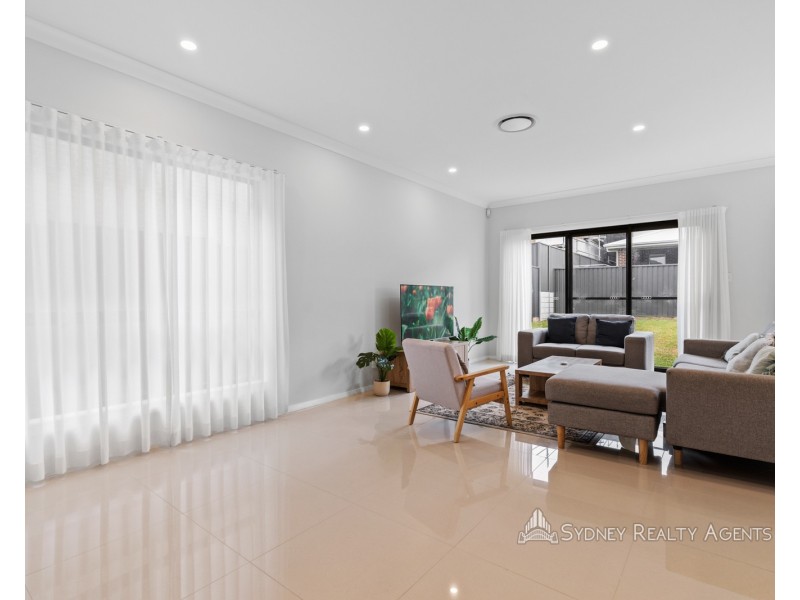 7 Arapawa Street, Austral NSW 2179