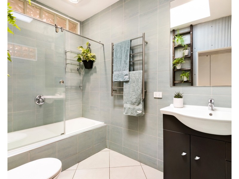 39 Cook Road, Marrickville NSW 2204