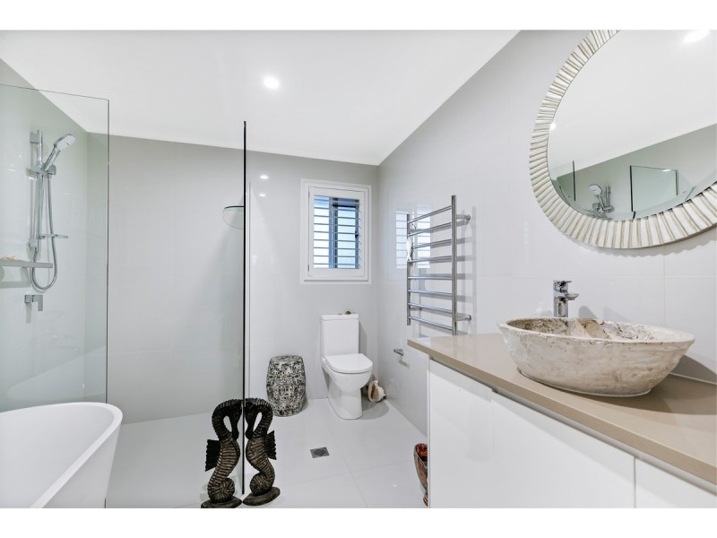 48 Tarwarri Crescent, Mooloolaba QLD 4557