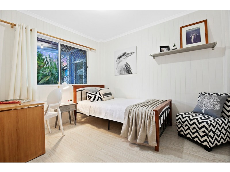 6 Mylar Court, Sunrise Beach QLD 4567