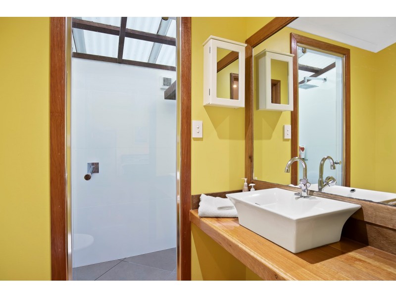 6 Mylar Court, Sunrise Beach QLD 4567