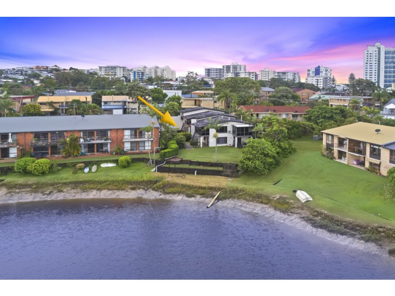 2/3 Barooga Crescent, Mooloolaba QLD 4557