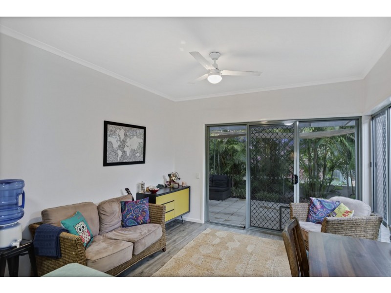4/1 Poinsettia Court, Mooloolaba QLD 4557