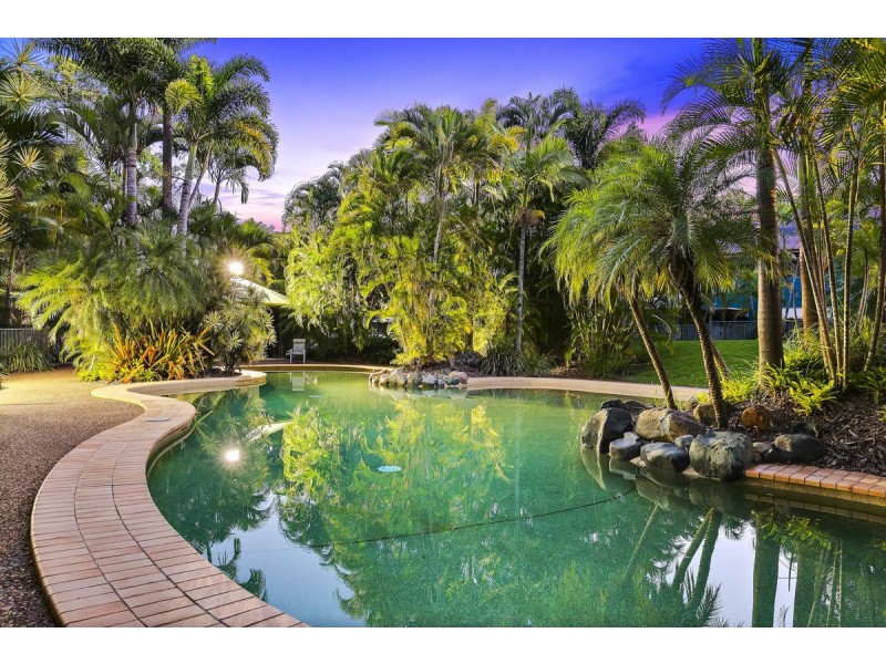 4/1 Poinsettia Court, Mooloolaba QLD 4557