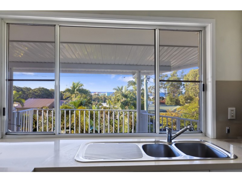 5-7 Tantula Road East, Alexandra Headland QLD 4572