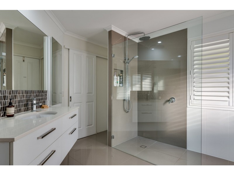 5-7 Tantula Road East, Alexandra Headland QLD 4572