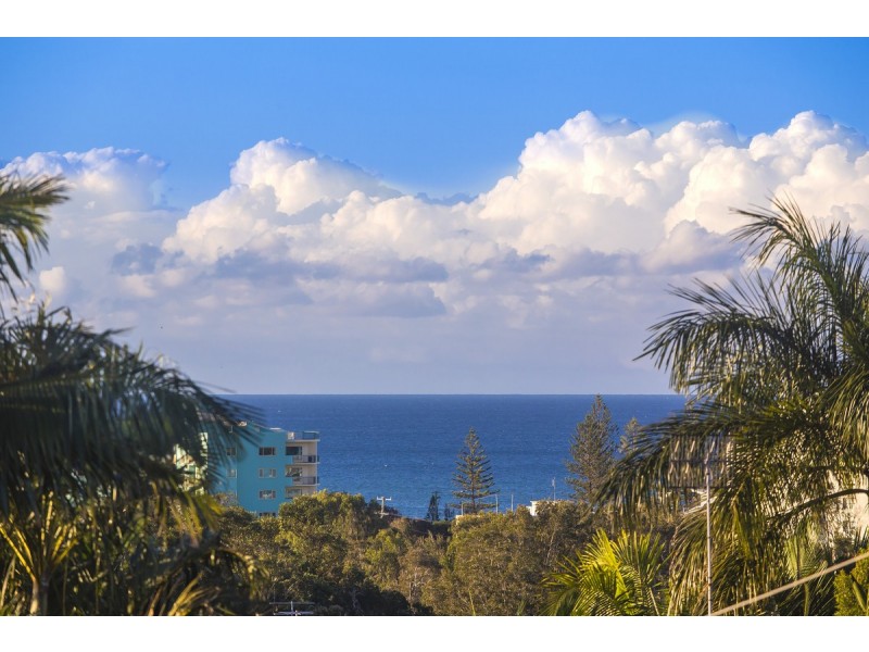 5-7 Tantula Road East, Alexandra Headland QLD 4572