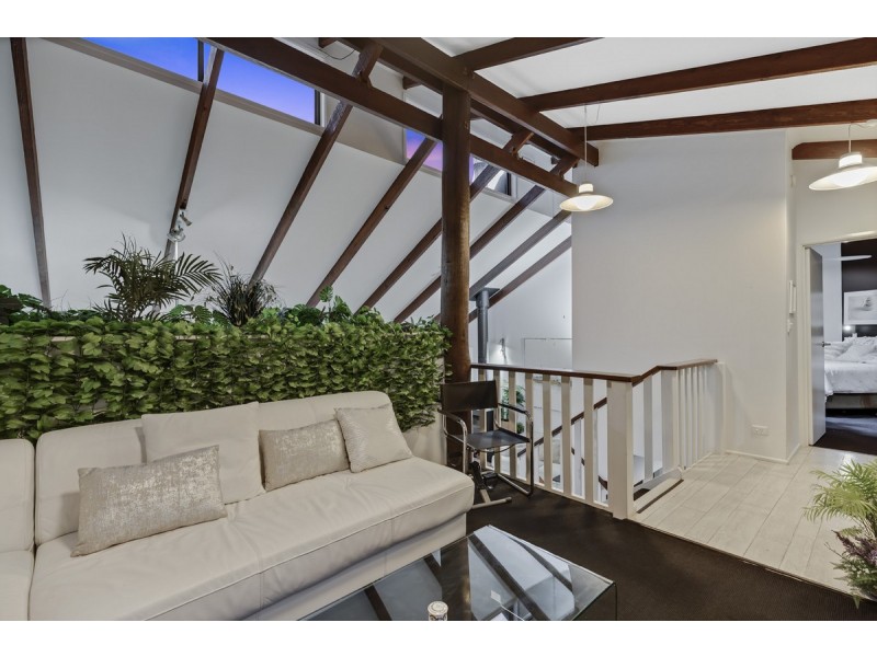 64 Sugar Bag Road, Little Mountain QLD 4551