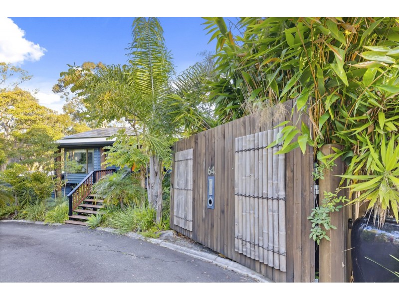 64 Sugar Bag Road, Little Mountain QLD 4551