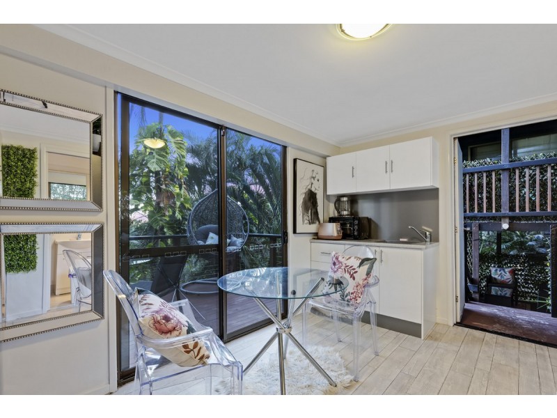 64 Sugar Bag Road, Little Mountain QLD 4551