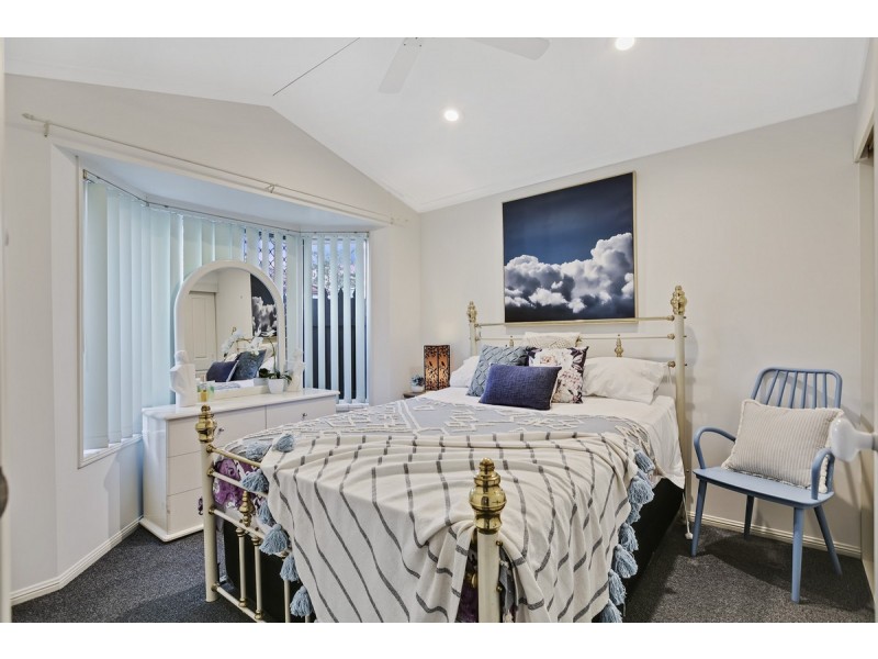 1/84 Parkway Drive, Mooloolaba QLD 4557