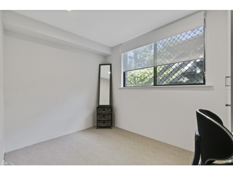 2/65 Yakola Parade, Alexandra Headland QLD 4572