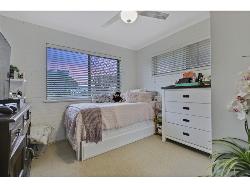 2/8-10 Akeringa Place, Mooloolaba QLD 4557