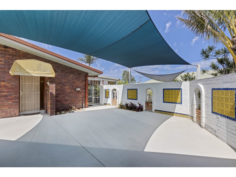 2 Mankina Court, Buddina QLD 4575
