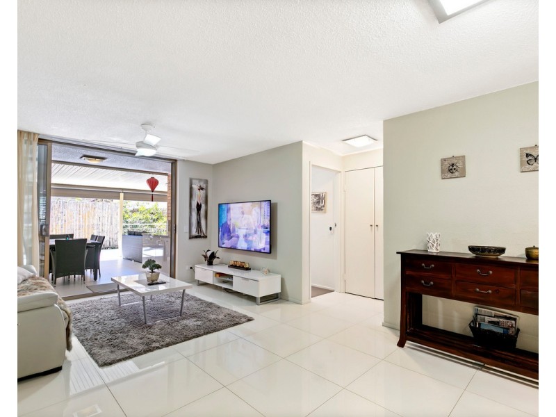 8/18 Camfield Street, Alexandra Headland QLD 4572