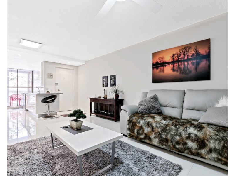 8/18 Camfield Street, Alexandra Headland QLD 4572
